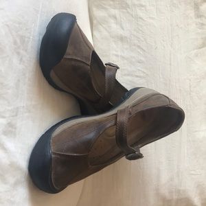 Brown Mary Jane Style Keens size EU 40/ US 9.5